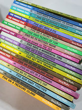 Load image into Gallery viewer, The Famous Five Collection 22 Books Series By Enid Blyton